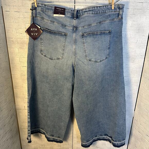 Ava & Viv women’s jeans high rise crop distressed raw hem wide leg plus size  - Picture 2 of 14